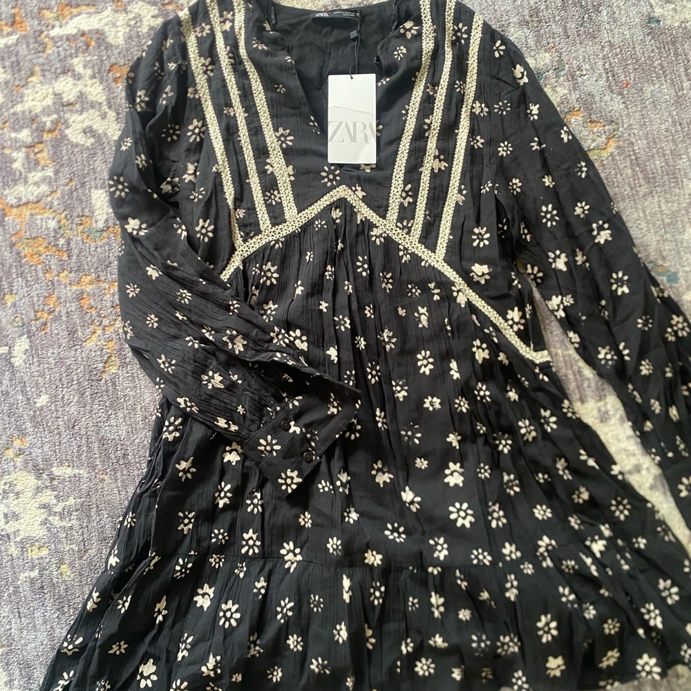 Women’s Zara dress